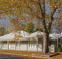 Mews Cottages - Accommodation Cooktown