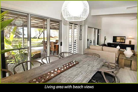 Mission Belle - Stunning Beachfront House - Accommodation Cooktown 0