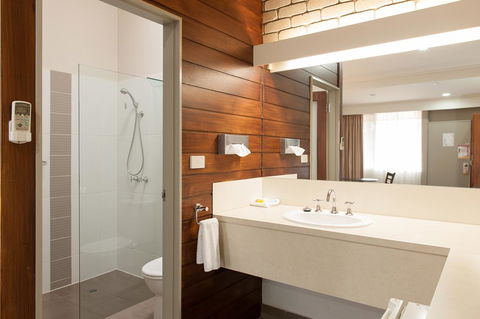 Mitchell On Main - Accommodation Cooktown 2