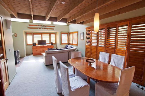 Mitta Mitta - Accommodation Cooktown 2