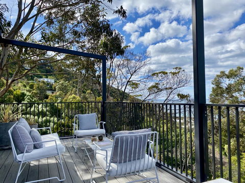 Months And Seasons - Momentary Escapes - Beach House - Accommodation Cooktown 2