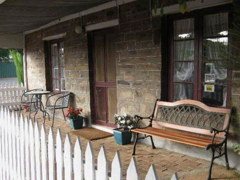 Morse Cottage - Accommodation Cooktown 0