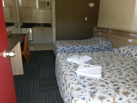 Motel Monaco - Accommodation Cooktown 2