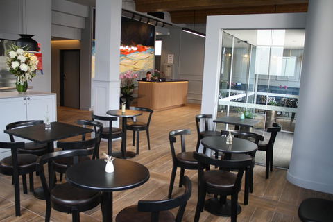Mrs Banks Hotel - Accommodation Cooktown 2