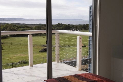 Cosy Corner Sea View Apartments - Accommodation Cooktown 9