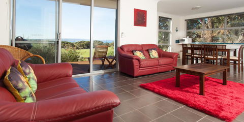 Cosy Corner Sea View Apartments - Accommodation Cooktown 10