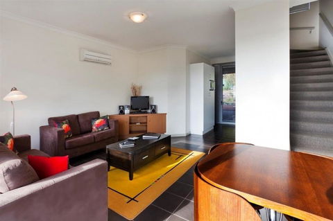 Cosy Corner Sea View Apartments - Accommodation Cooktown 14