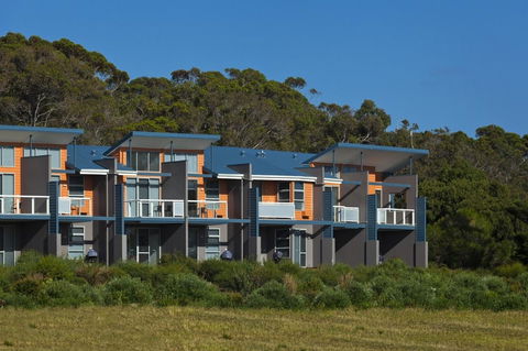 Cosy Corner Sea View Apartments - Accommodation Cooktown 2