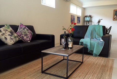 Holiday Home Near Perth City / Airport / Stadium / Casino - Accommodation Cooktown 3