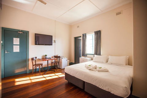 Captain Stirling Hotel - Accommodation Cooktown 36