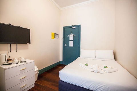 Captain Stirling Hotel - Accommodation Cooktown 33