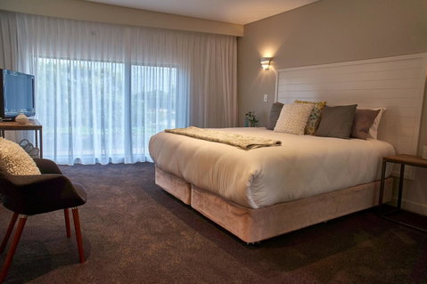 The Urban Beach House - Accommodation Cooktown 13