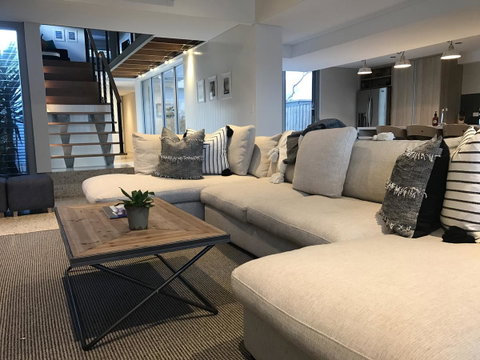 The Urban Beach House - Accommodation Cooktown 0
