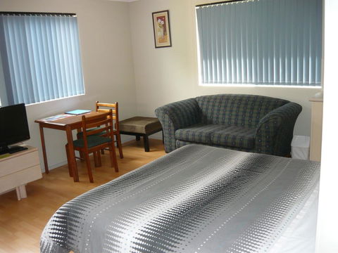 Albany Apartments - Accommodation Cooktown 2