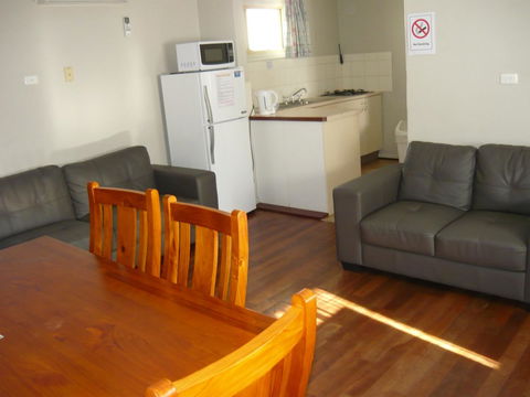 Albany Apartments - Accommodation Cooktown 3