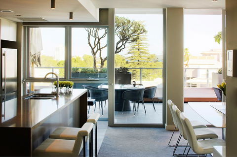 Claremont Quarter Luxury Apartment - Accommodation Cooktown 0