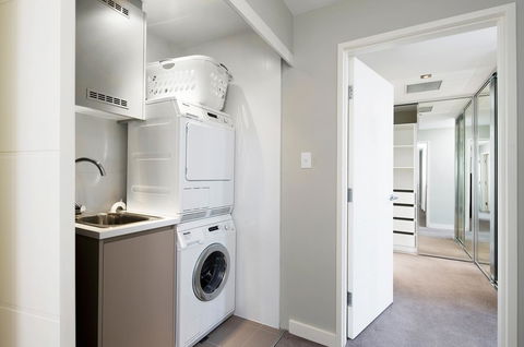 Claremont Quarter Luxury Apartment - Accommodation Cooktown 13