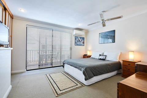 Fremantle Townhouse U/5 - Accommodation Cooktown 8