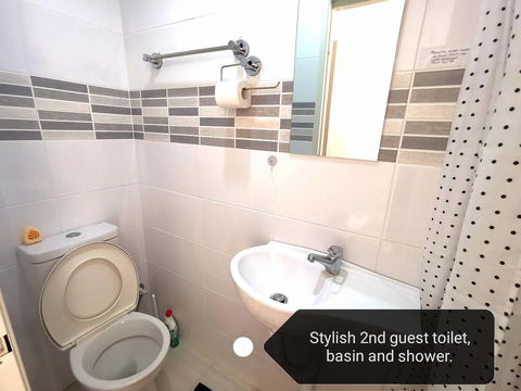 Cosy Easy Access Home Near Perth CBD And Fremantle - Accommodation Cooktown 3