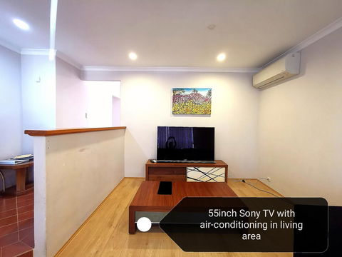 Cosy Easy Access Home Near Perth CBD And Fremantle - Accommodation Cooktown 5