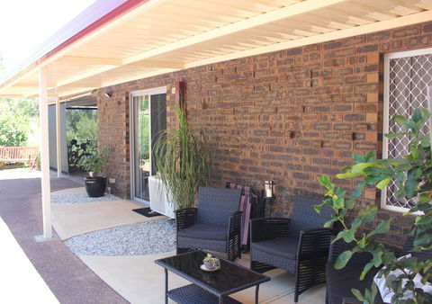 Jacaranda Hideaway Bed & Breakfast - Accommodation Cooktown 12