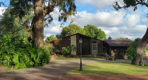 Jacaranda Hideaway Bed & Breakfast - Accommodation Cooktown 16