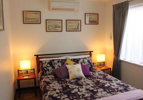 Jacaranda Hideaway Bed & Breakfast - Accommodation Cooktown 2