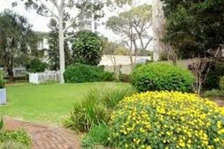 High Tor - Accommodation Cooktown 25