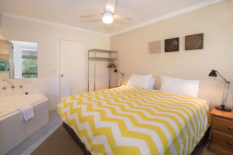 Bayshore Beachside Resort - Accommodation Cooktown 28