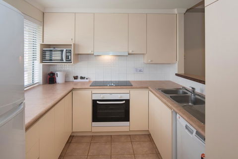 Bayshore Beachside Resort - Accommodation Cooktown 24