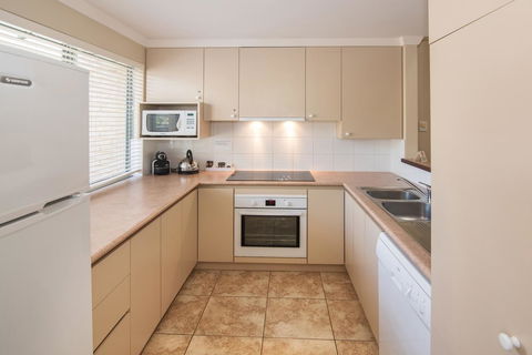 Bayshore Beachside Resort - Accommodation Cooktown 19