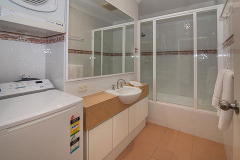Bayshore Beachside Resort - Accommodation Cooktown 35