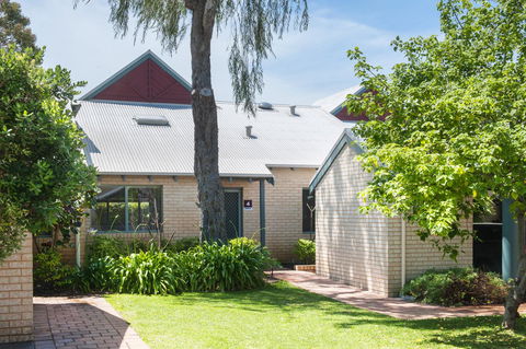 Bayshore Beachside Resort - Accommodation Cooktown 20