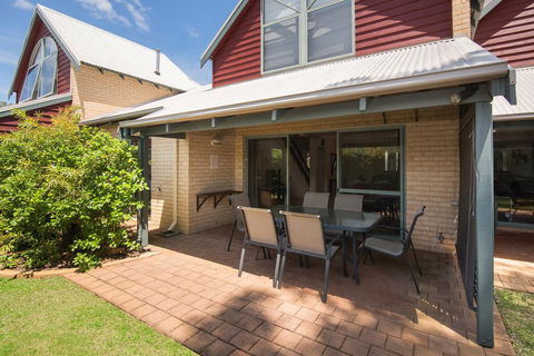 Bayshore Beachside Resort - Accommodation Cooktown 14