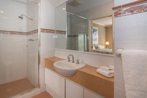 Bayshore Beachside Resort - Accommodation Cooktown 34