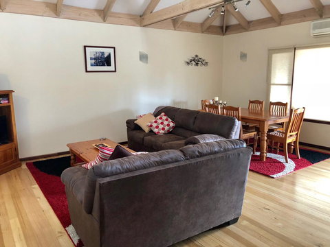 Denmark Reflections - Accommodation Cooktown 11