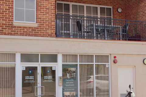 West End District Apartments - Accommodation Cooktown 10