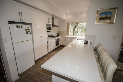 Fern Creek - Accommodation Cooktown 5
