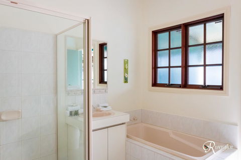 Riverglen Chalets - Accommodation Cooktown 20