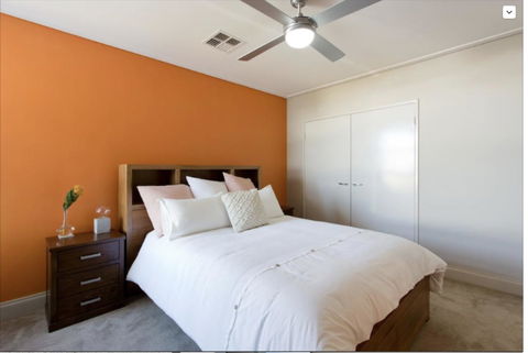 Adele's Luxury South Beach Apartment With King Bed - Accommodation Cooktown 3
