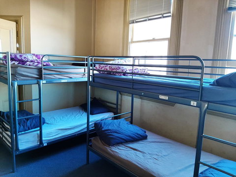 Fremantle Beach Backpackers - Accommodation Cooktown 3