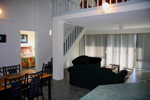 Bayside Villas - Accommodation Cooktown 28