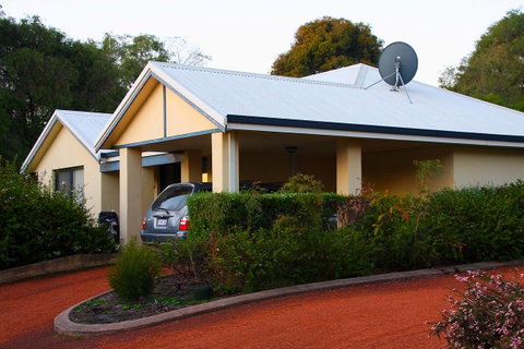 Bayside Villas - Accommodation Cooktown 20