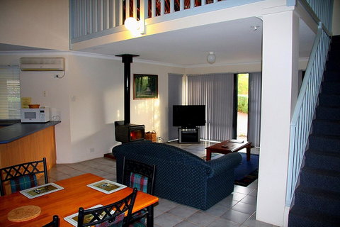 Bayside Villas - Accommodation Cooktown 26