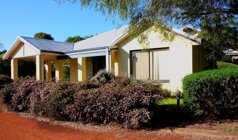 Bayside Villas - Accommodation Cooktown 30