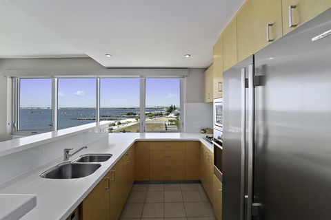 Luxury Suite Bunbury - Accommodation Cooktown 8