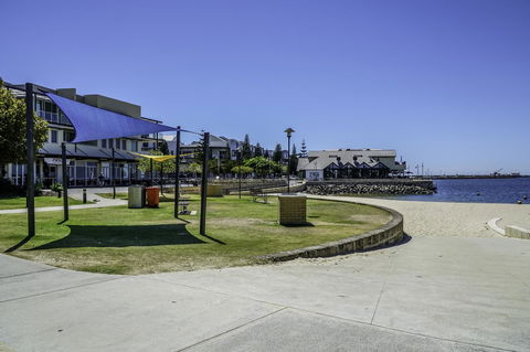 Luxury Suite Bunbury - Accommodation Cooktown 19