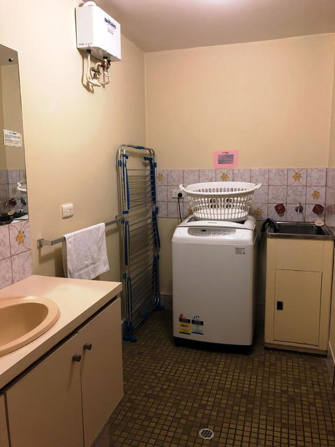West Beach Lagoon 208 â€“ Great Value! - Accommodation Cooktown 13
