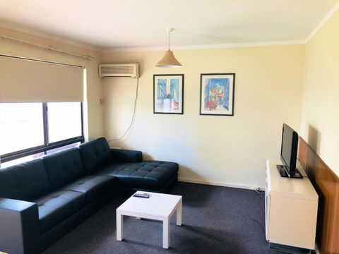 West Beach Lagoon 208 â€“ Great Value! - Accommodation Cooktown 10
