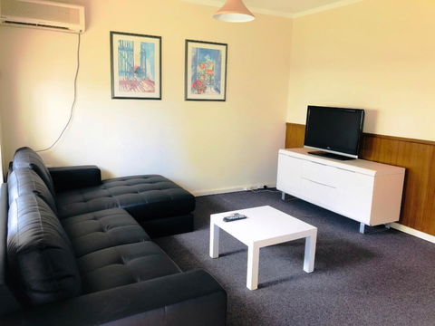 West Beach Lagoon 208 â€“ Great Value! - Accommodation Cooktown 9